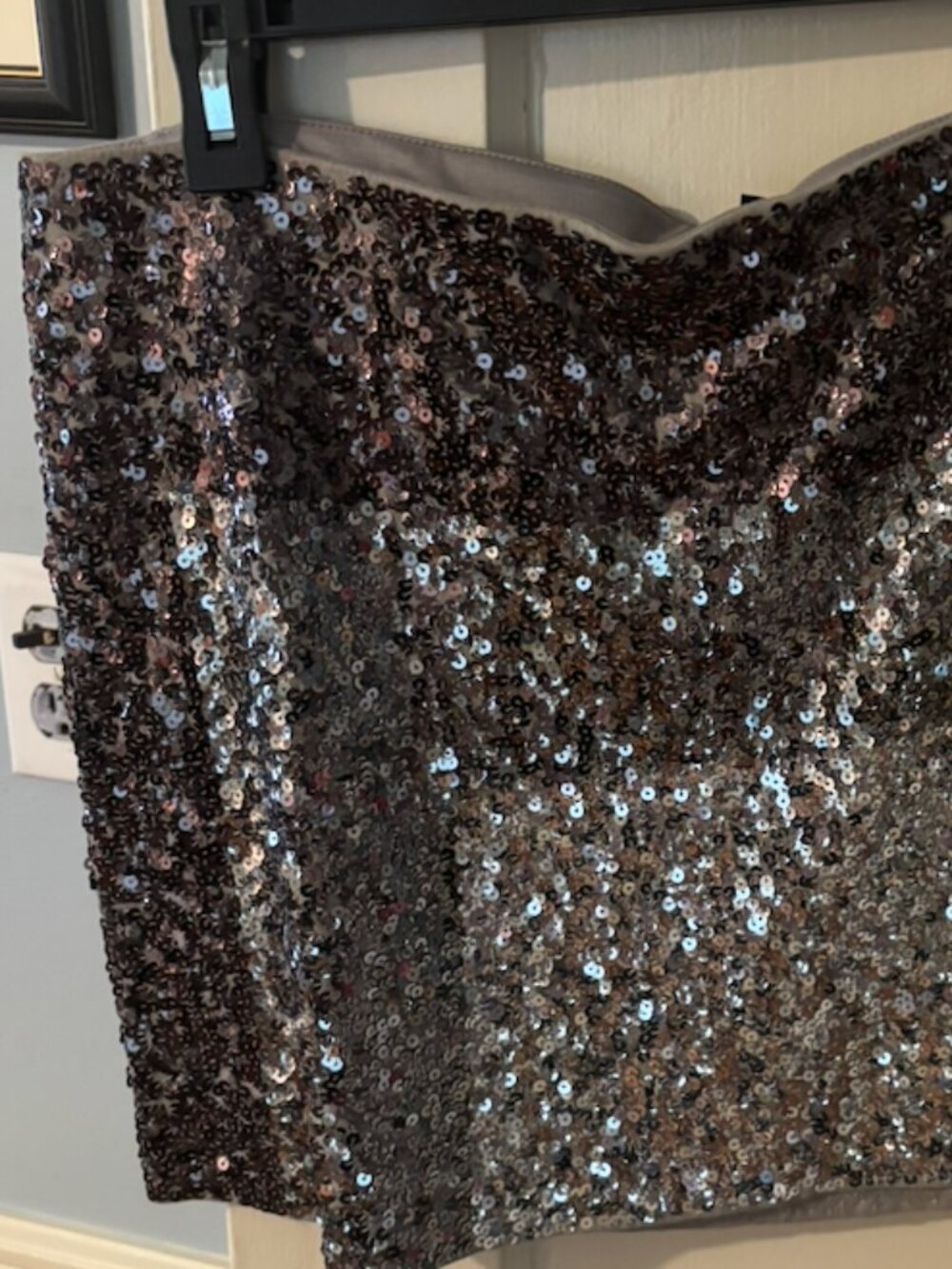 Have FUN in this Express Miniskirt with Gradient Gray Sequins (M)
